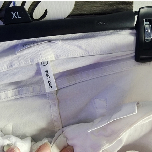 🍁🍂Good American white distressed skinny jeans size 20 - Picture 2 of 5